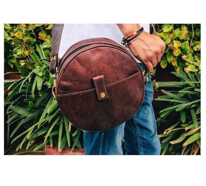 Round sling bag