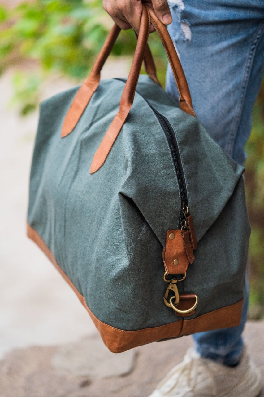 Best Stylish  Durable Weekender Bags for Men in 2023  Von Baer